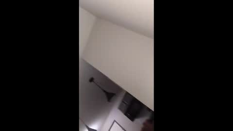 Snapshot of jaxsplitsmoonzplaythang chatting on November 17, 2025, 9:59 am Dicky Down online show from November 17, 2025, 9:59 am