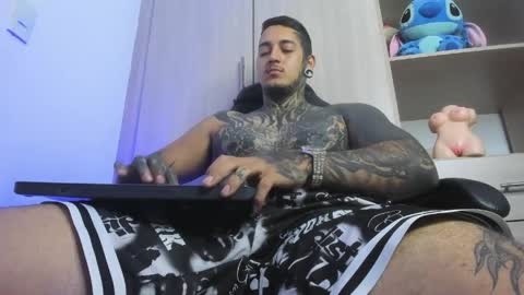 Snapshot of jaxxon22cm chatting on May 24, 2026, 1:16 pm Michael independient model online show from May 24, 2026, 1:16 pm
