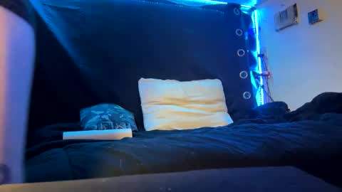 Snapshot of jaxxxdaddy chatting on November 10, 2025, 11:31 am jax online show from November 10, 2025, 11:31 am