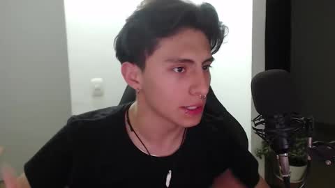 jay online show from September 23, 2025, 3:42 am