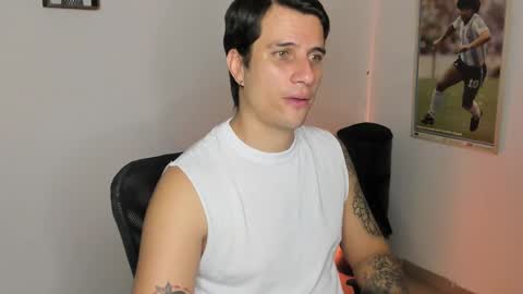 Snapshot of jayalvarrez_ chatting on March 1, 2025, 10:42 pm Jay Alvarrez online show from March 1, 2025, 10:42 pm