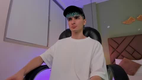 Snapshot of jaydenvillalobos chatting on September 28, 2025, 7:41 pm jaydenvillalobos online show from September 28, 2025, 7:41 pm