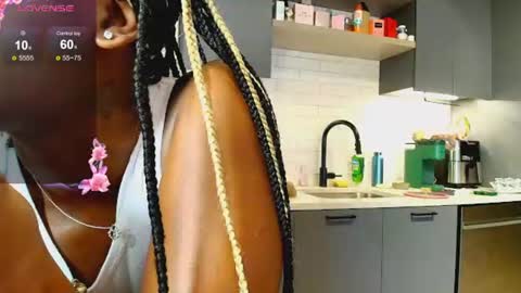 Naomiruty online show from July 26, 2026, 2:09 am