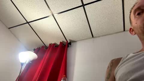 Snapshot of jayfly36 chatting on October 23, 2025, 6:50 pm jayfly36 online show from October 23, 2025, 6:50 pm