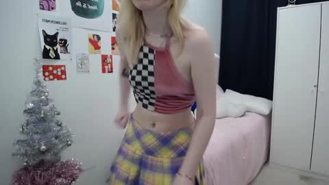 Jayne online show from December 16, 2025, 11:04 am