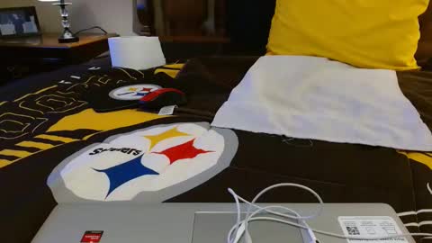 Snapshot of jayscott57 chatting on December 17, 2024, 7:48 pm Jay online show from December 17, 2024, 7:48 pm