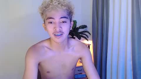 Snapshot of jaysee_hugecox chatting on May 1, 2026, 2:49 am jaysee_hugecox online show from May 1, 2026, 2:49 am