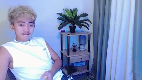 Snapshot of jaysee_hugecox chatting on May 2, 2026, 2:11 pm jaysee_hugecox online show from May 2, 2026, 2:11 pm