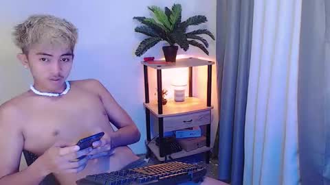 Snapshot of jaysee_hugecox chatting on May 3, 2026, 2:17 am jaysee_hugecox online show from May 3, 2026, 2:17 am