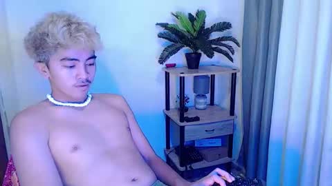 Snapshot of jaysee_hugecox chatting on May 9, 2026, 6:51 am jaysee_hugecox online show from May 9, 2026, 6:51 am