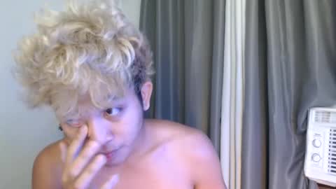 Snapshot of jaysee_hugecox chatting on May 30, 2026, 9:17 am jaysee_hugecox online show from May 30, 2026, 9:17 am