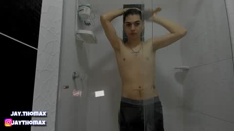 Snapshot of jaythomax chatting on December 2, 2024, 6:43 pm jaythomax online show from December 2, 2024, 6:43 pm