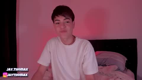 Snapshot of jaythomax chatting on December 22, 2024, 9:31 pm jaythomax online show from December 22, 2024, 9:31 pm