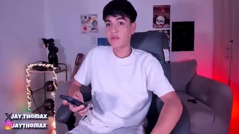 Snapshot of jaythomax chatting on February 19, 2025, 4:55 am jaythomax online show from February 19, 2025, 4:55 am