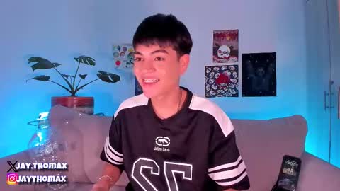 Snapshot of jaythomax chatting on February 22, 2025, 10:20 pm jaythomax online show from February 22, 2025, 10:20 pm