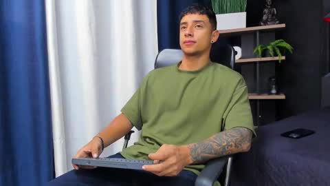 jaze_bradley online show from December 2, 2025, 11:26 am