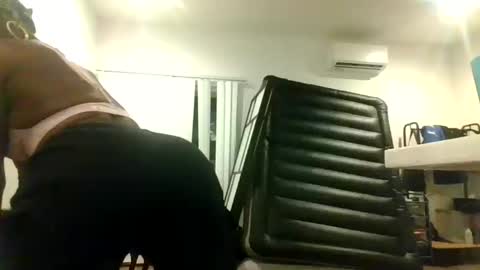 Snapshot of jazzystelo0 chatting on October 11, 2025, 5:28 am Jazzystelo online show from October 11, 2025, 5:28 am