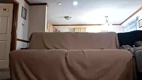 J Nicole online show from October 14, 2025, 11:44 am