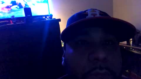 jblumoon2000 online show from April 14, 2026, 1:11 am