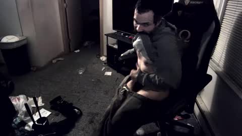 jburns87 online show from December 19, 2024, 11:50 am