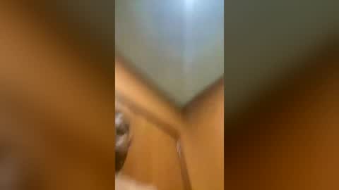 Snapshot of jc9305644 chatting on June 17, 2026, 11:23 am jc9305644 online show from June 17, 2026, 11:23 am