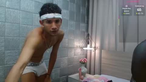 jdwhite18 online show from April 15, 2026, 10:21 pm