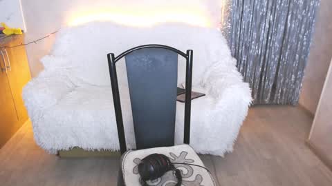 Angel online show from January 2, 2025, 4:20 am