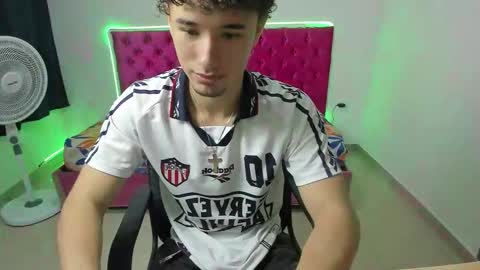 jean_burns online show from February 2, 2026, 9:24 pm