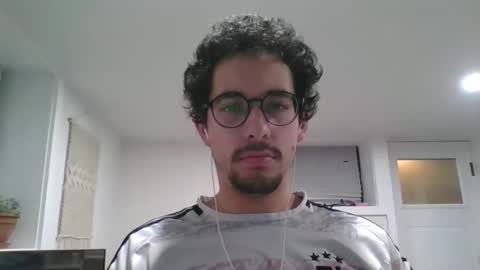 Snapshot of jean_hard_ chatting on March 5, 2025, 4:45 am jean_hard_ online show from March 5, 2025, 4:45 am