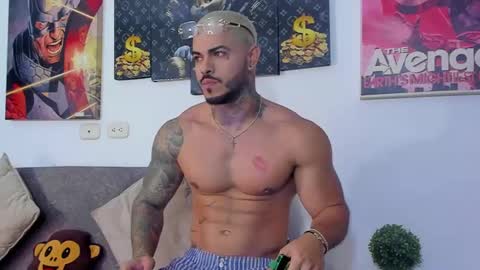 Jean  axelcrow       Modelo Independiente online show from March 5, 2025, 12:16 am