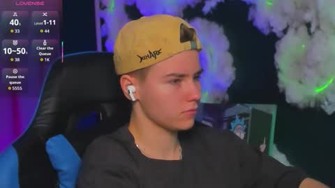 jean_wilsons online show from December 2, 2025, 11:04 am