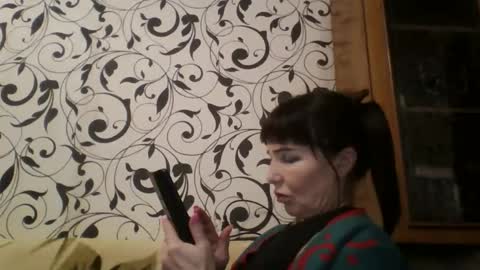 JeaneDavis online show from March 3, 2025, 4:14 pm