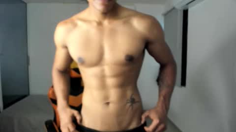 jeanfran_ferrer online show from November 13, 2025, 6:51 pm