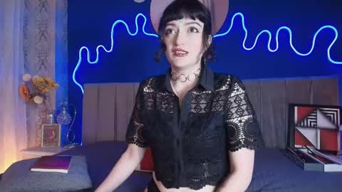 Jean online show from March 18, 2026, 7:39 pm