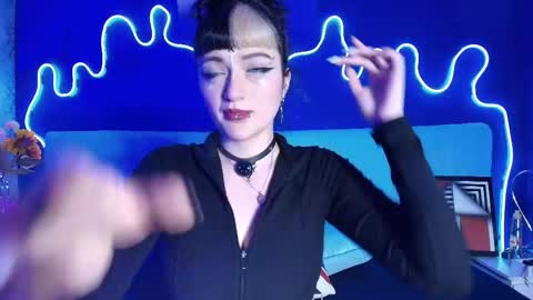 Jean online show from May 13, 2026, 7:55 pm