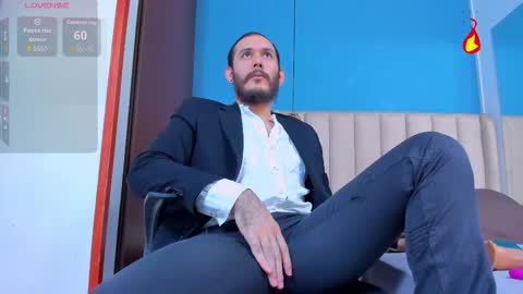 Jeanpiere online show from September 14, 2025, 3:49 am