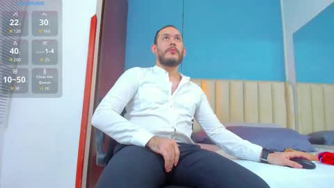 Jeanpiere online show from November 25, 2025, 4:01 am