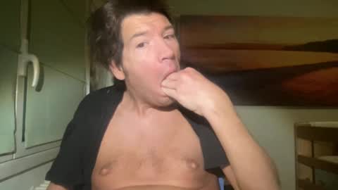 Snapshot of jeanslov chatting on December 5, 2024, 3:26 am jeanslov online show from December 5, 2024, 3:26 am