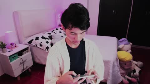  J E V D  online show from September 30, 2025, 3:33 am