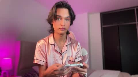  J E V D  online show from March 9, 2026, 11:36 am