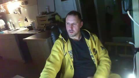 Jrme online show from February 5, 2025, 4:06 am