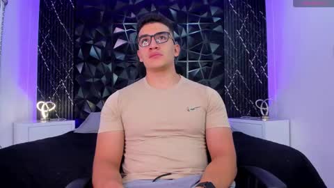 Snapshot of jeffdaltton chatting on November 7, 2025, 8:09 pm Jeff online show from November 7, 2025, 8:09 pm