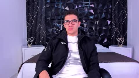 Snapshot of jeffdaltton chatting on November 14, 2025, 8:51 pm Jeff online show from November 14, 2025, 8:51 pm