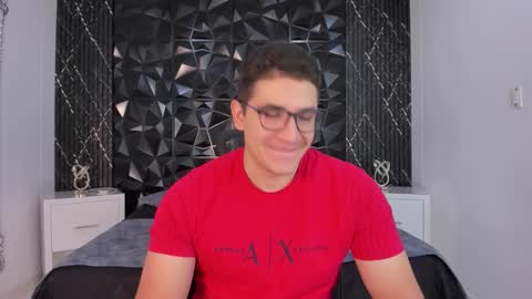 Snapshot of jeffdaltton chatting on December 14, 2025, 8:35 pm Jeff online show from December 14, 2025, 8:35 pm