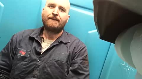 Snapshot of jefferyholland191 chatting on February 17, 2026, 5:08 pm Hardwhite online show from February 17, 2026, 5:08 pm