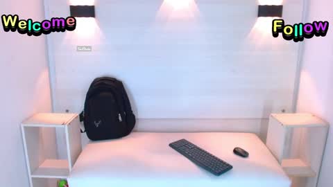 Snapshot of jeic_18 chatting on September 9, 2025, 5:34 pm jeic 18 online show from September 9, 2025, 5:34 pm