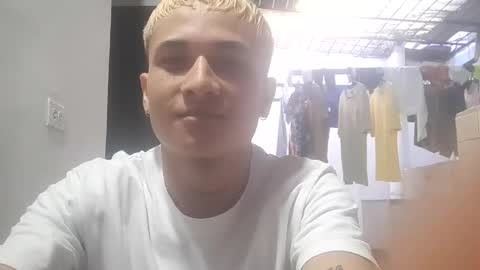 Snapshot of jeic_18 chatting on October 4, 2025, 8:51 pm jeic 18 online show from October 4, 2025, 8:51 pm