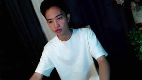 JELicious online show from December 14, 2025, 11:15 am