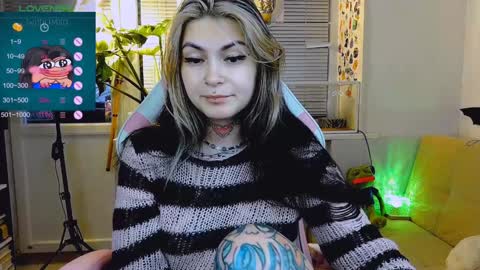 Snapshot of jelyaa chatting on December 2, 2024, 11:23 am Jelya online show from December 2, 2024, 11:23 am