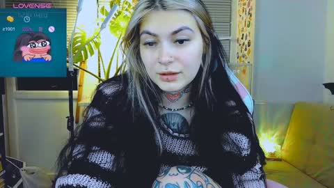 Snapshot of jelyaa chatting on December 16, 2024, 2:16 pm Jelya online show from December 16, 2024, 2:16 pm